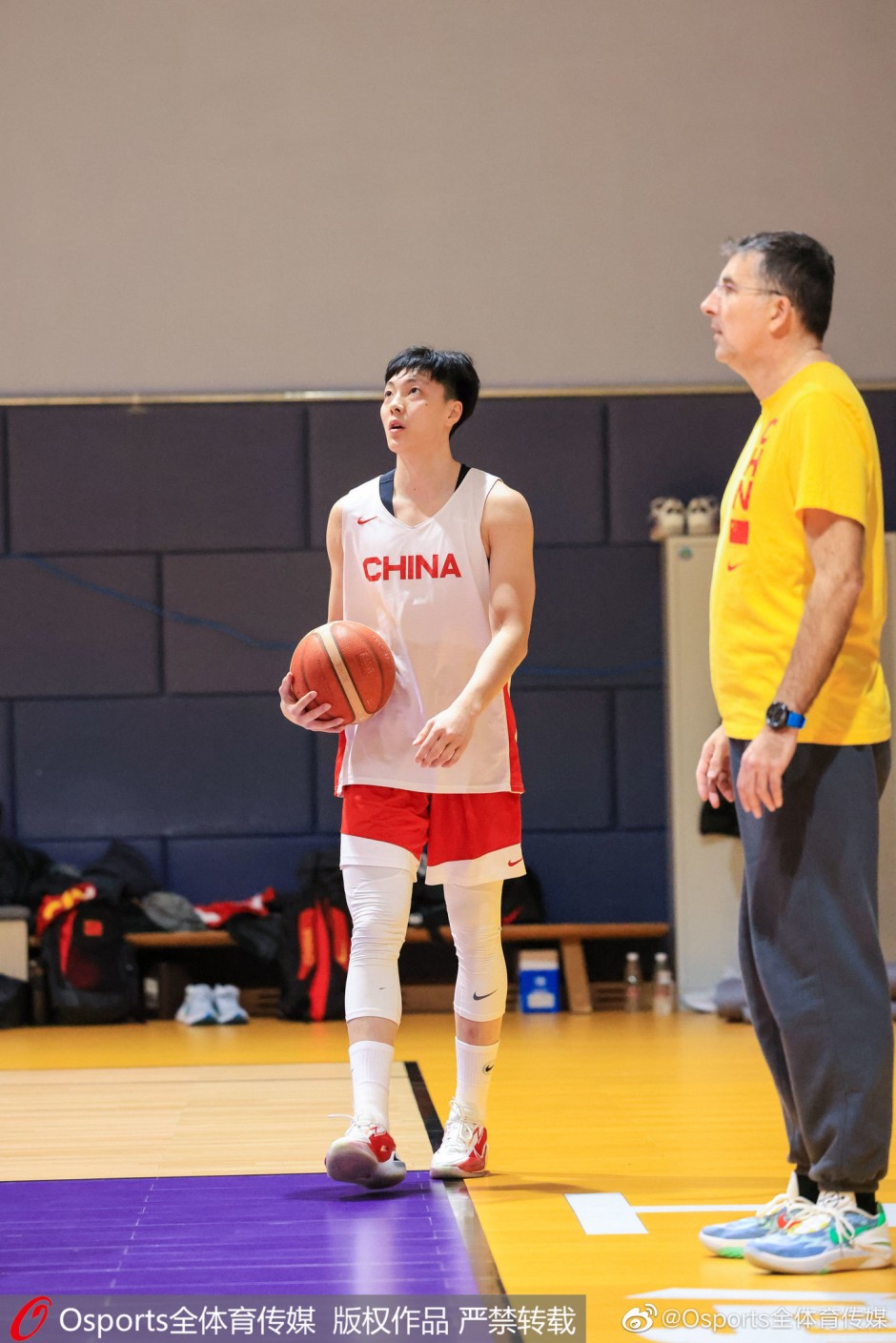 中国男篮热身计划出炉：两周6场热身赛 有望交锋三外援上海男篮